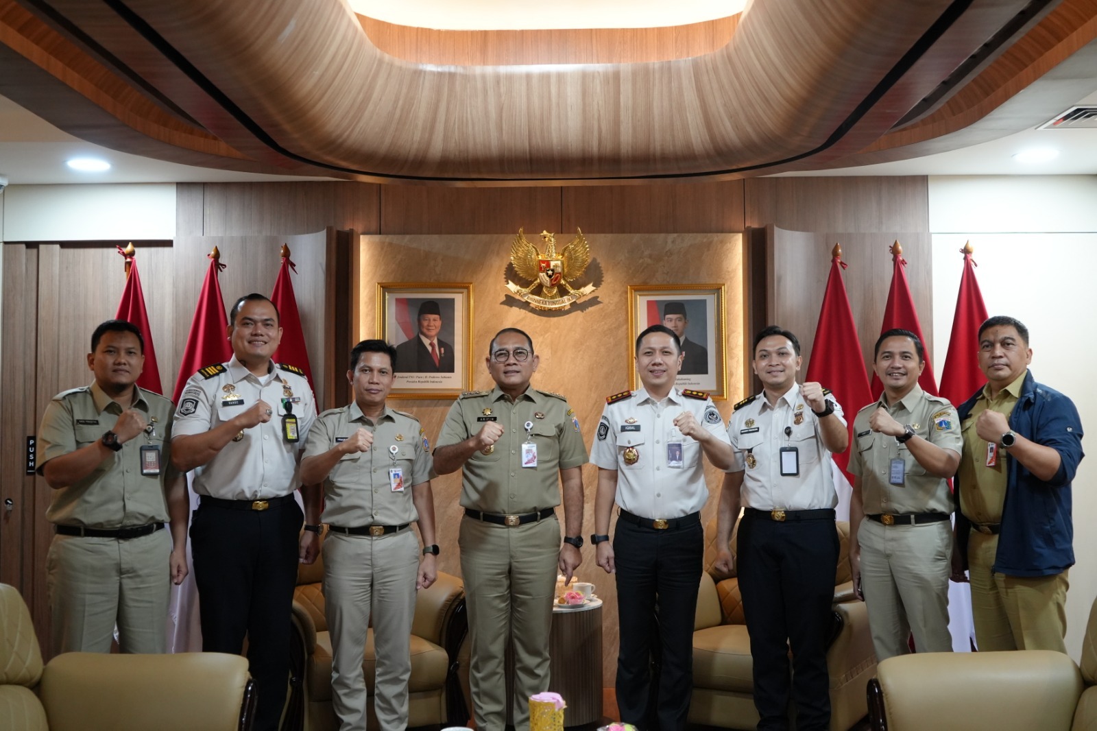 Kantor Imigrasi Jakarta Pusat - Kunjungan Kepala Kantor Imigrasi Kelas I NON TPI Jakarta Pusat, M. Iqbal Ma'ruf, ke Kantor Wali Kota Jakarta pusat.